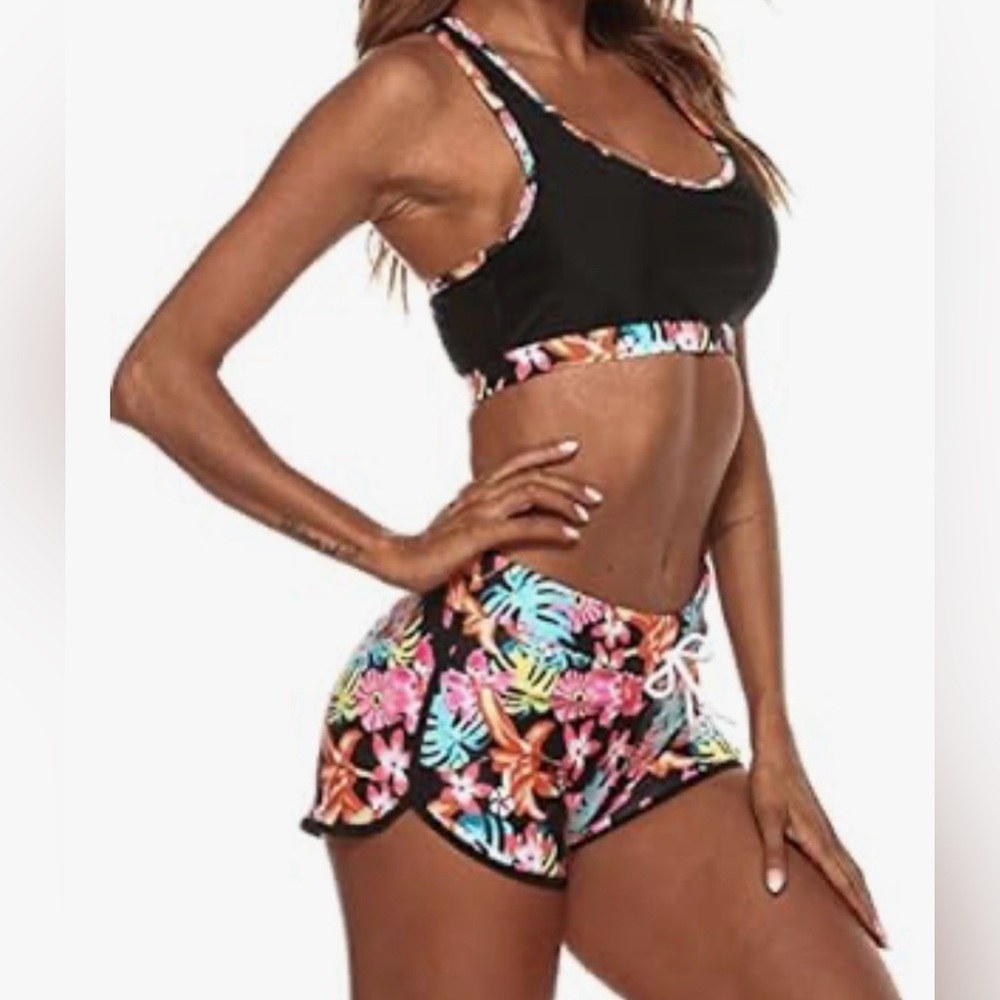 NWT Wenly Leng Women’s 2 Piece Swimsuit with Boy shorts bottoms / Size XS